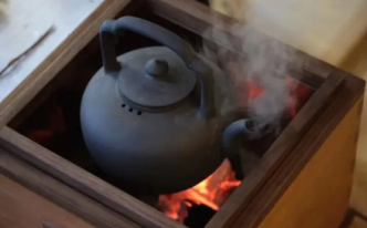 围炉煮茶用木材烧可以吗 重要：围炉煮茶要多少炭火