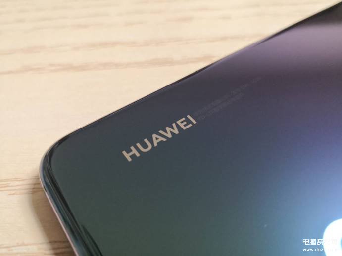 华为p20尺寸长宽多少厘米,HUAWEI P20评测